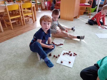 Hrajeme si s kaštany