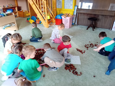 Hrajeme si s kaštany