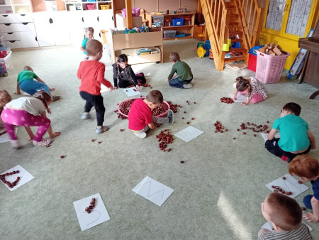 Hrajeme si s kaštany