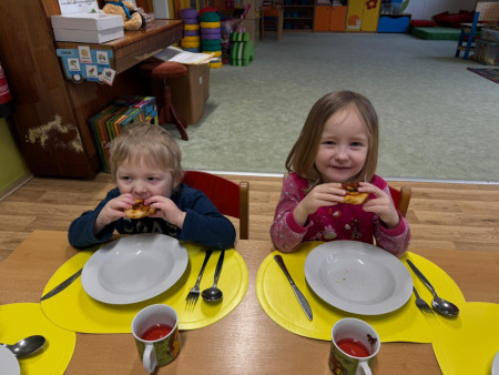 Paní kuchařky nám připravily výborné MENU